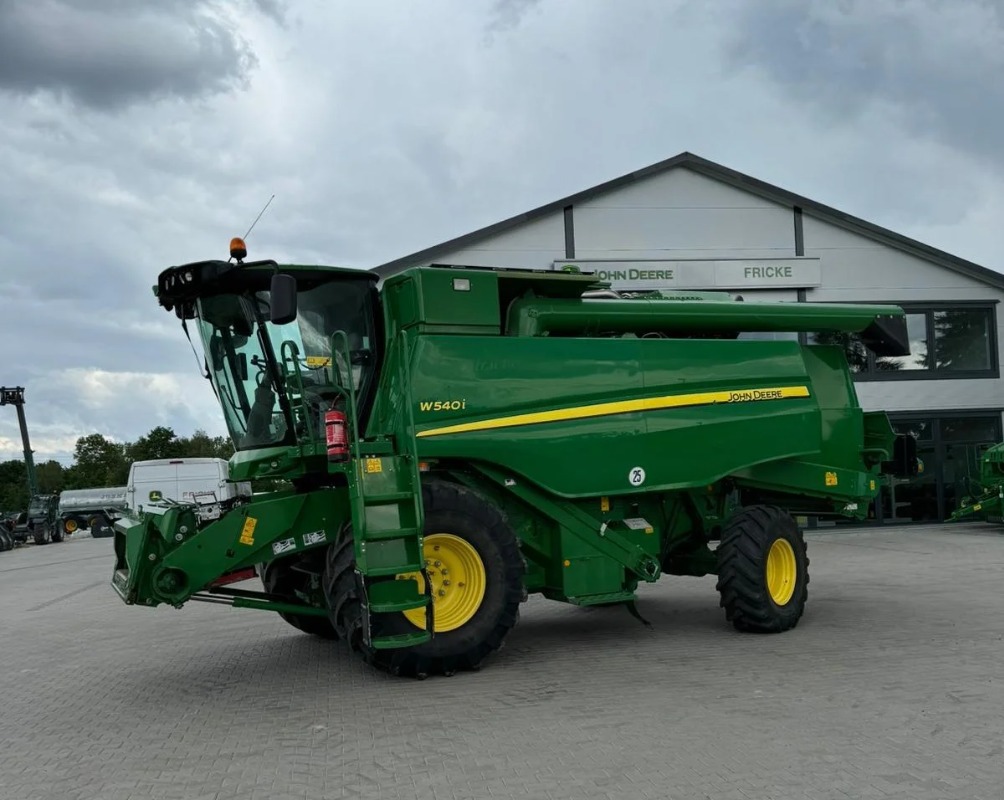 John Deere W 540i - Cosechadora