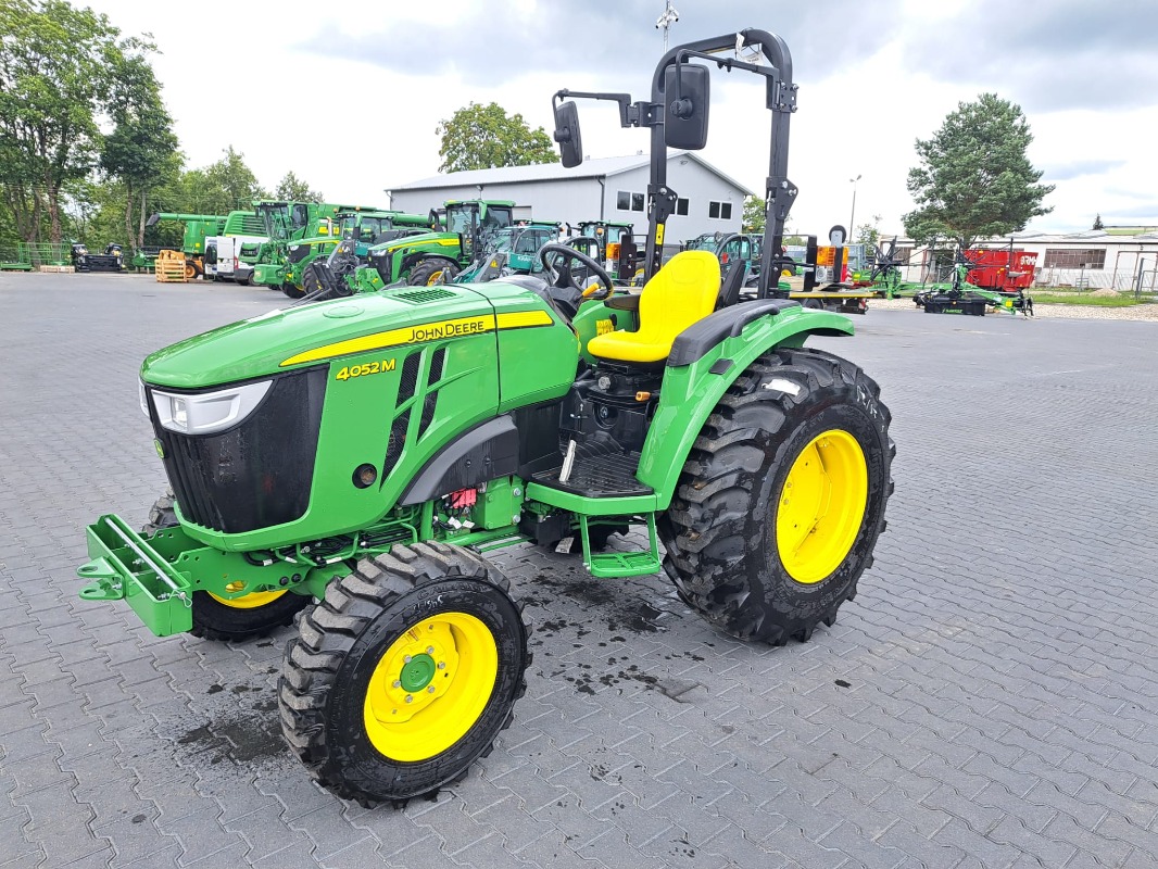 John Deere 4052M - Tracteur