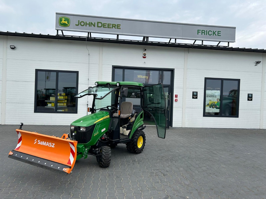 John Deere 1026R - Tractor