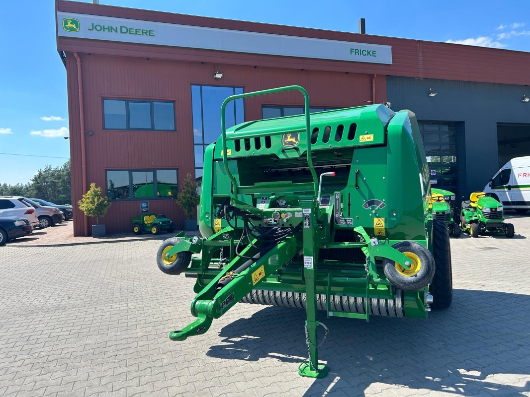 John Deere F 441M - Appuyez sur - Presse à balles rondes