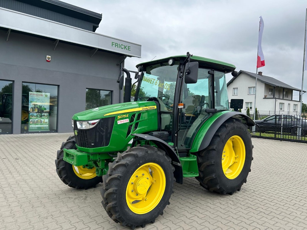 John Deere 5075E - Ciągnik