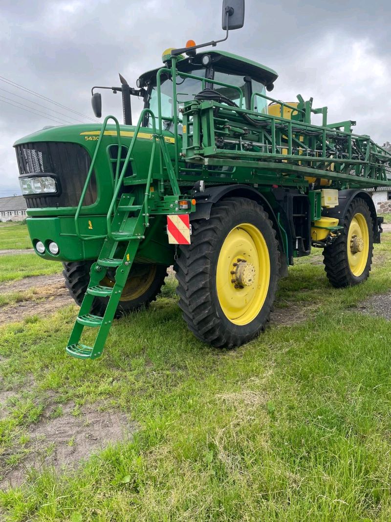 John Deere R5430i - Düngung + Pflanzenschutztechnik + Pflege - Selbstfahrspritze